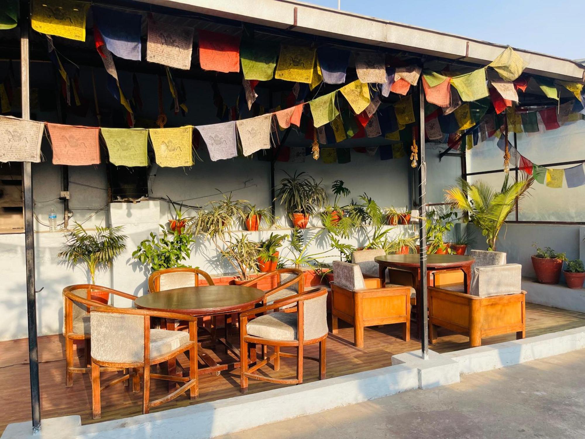 Holy Land Hotel Nepal Катманду Экстерьер фото