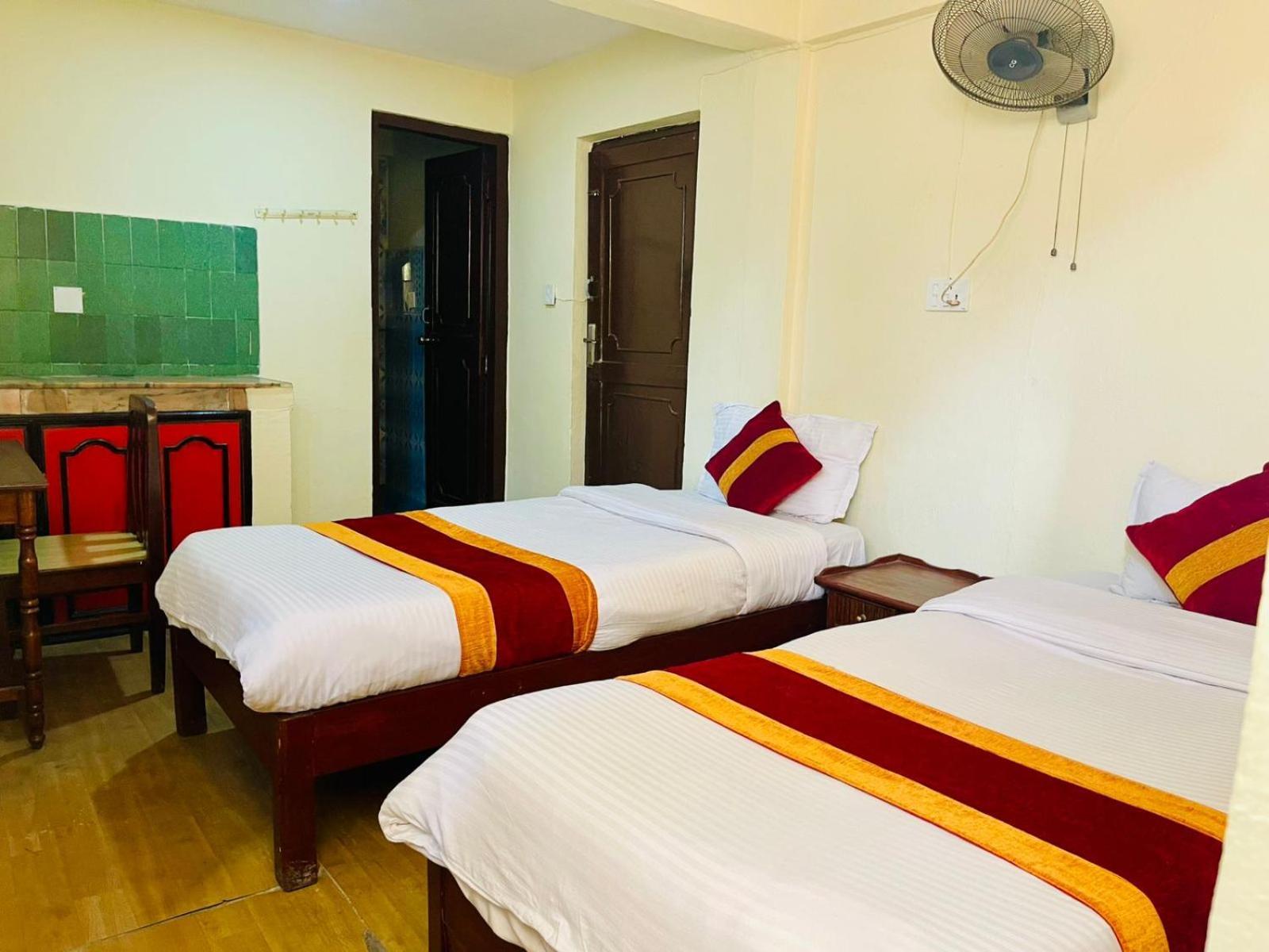 Holy Land Hotel Nepal Катманду Экстерьер фото